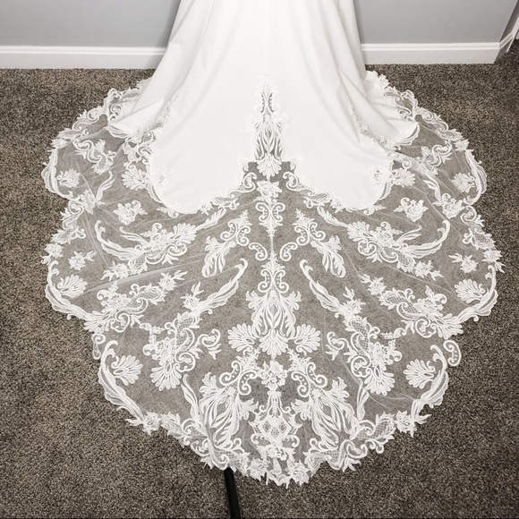 🦋🌙 MON CHERI x ENCHANTING | White Delicate Lace & Beaded Wedding Gown - Picture 14 of 15